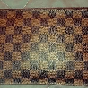Aunthentic Louis vuitton Monogram pochette